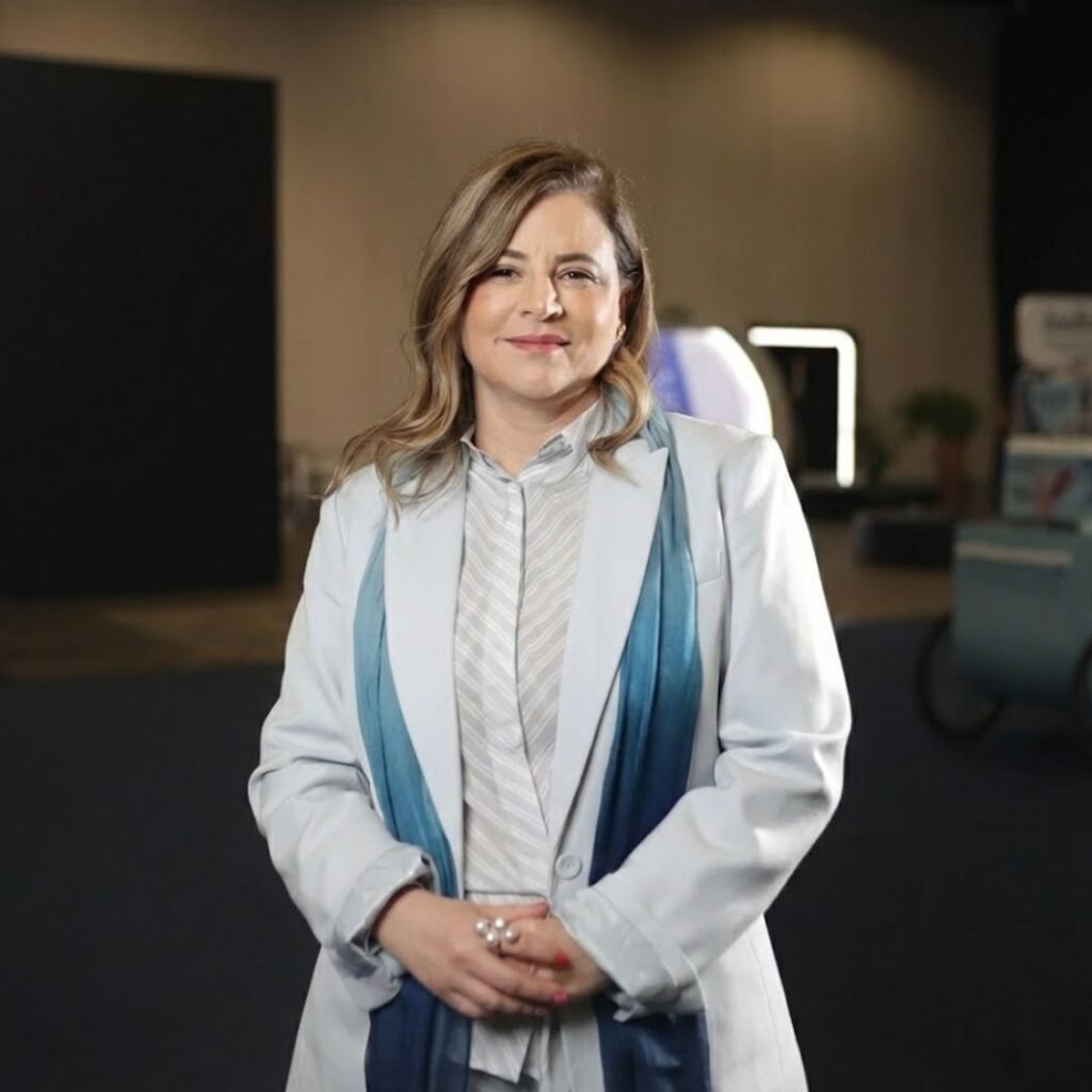 Dra. Lisandra Borges